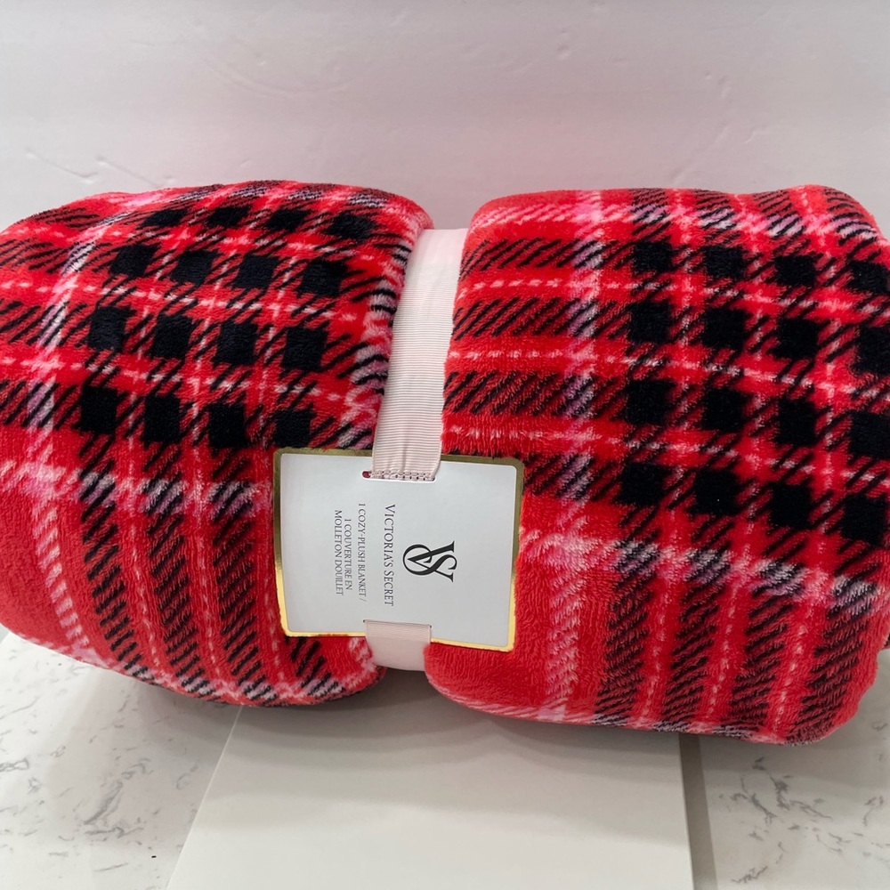 Victoria's Secret Red and Black Plaid Throw. New